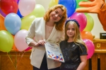 Грамотами и подарками отметили 25 участников конкурса детских рисунков "Город будущего"