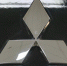 От многоэтажки в Гатчине пропал Mitsubishi за 1,7 миллиона - 47 новостей