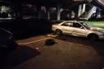 Двое и “душнила”. В Петербурге трио задержали при попытке вырвать колесо у машины