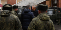 Александр Дрозденко передал военнослужащим 12 автомобилей с оборудованием для борьбы с БПЛА - Единая Россия