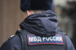 Человек из Бугров залил машины горючим в автосалоне Петербурга