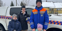 Спасатели из Новой Ладоги поздравили семью коллеги-бойца СВО с праздниками - 47Channel.Ru