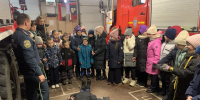 Провели урок первой помощи в пожарной части - ГУ МЧС ЛО