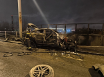 Ранним утром в Петербурге подросток на Mercedes устроил ДТП с возгоранием