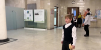 Александр Дрозденко подарил велосипеды детям бойца СВО - 47Channel.Ru