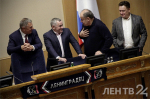 Фоторепортаж: губернатор Ленобласти наградил футбольную команду «Ленинградец»