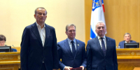 В Правительстве Ленобласти торжественно вручили государственные награды двум работникам спортивной отрасли Ленобласти - Комитет спорта