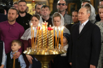 Путин поздравил православных с Рождеством