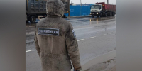 Экомилиция проверила 14 мусоровозов во Всеволожском районе - ЛенТВ24