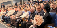 Сергей Перминов  вручил Михаилу Голикову почетную грамоту Совета Федерации - 47Channel.Ru