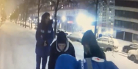 В Петербурге подростка сбил курьер. На помощь поспешили росгвардейцы - 47Channel.Ru