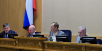 Александр Дрозденко проводит встречу с депутатами областного Заксобрания - Online47.Ru