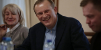 Лучший подарок — поддержка: Александр Дрозденко встретился с женщинами-предпринимателями в преддверии 8 Марта - Online47.Ru