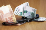 В Кингисеппе иностранец предстанет перед судом за попытку дать 20 тысяч полицейскому