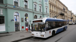 В Петербурге пьяный разбил стекло троллейбуса после отказа водителя подраться