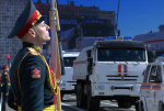 В Петербурге на Дворцовой площади проходит парад Победы