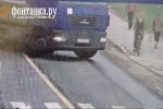 В Петербурге грузовик переехал велосипедистку при повороте на стройку