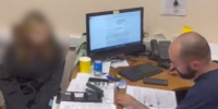 "Вы раскаиваетесь? - Да." СК показал 15-летнюю мать новорожденной, которую нашли в пакете под окнами в Дубровке  - 47 новостей