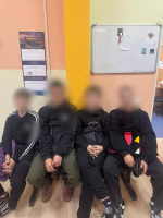 Подростки в Петербурге проникли на территорию ж/д станции "понаблюдать за поездами"