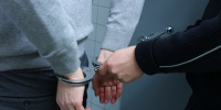 В Петербурге задержали курьера с партией психотропных веществ - Online47.Ru