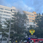 В Петербурге произошел крупный пожар в доме. Есть погибший