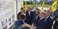 Александр Дрозденко открыл рабочее движение на участке от кольцевого пересечения до Петровского бульвара в Мурино - ЛенТВ24