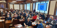 В Ленобласти обсуждают всестороннюю поддержку участников СВО и их семей - Законодательное собрание ЛО