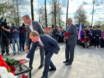 У Нового Учхоза открыли памятник, посвященный легендарному танковому сражению экипажа Колобанова