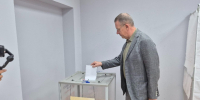 Во Всеволожске кандидат Андрей Лебедев проголосовал на выборах губернатора Ленобласти - Online47.Ru