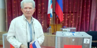 Гражданин с большой цифры: в Лодейнопольском районе проголосовал уважаемый местный житель - 47Channel.Ru