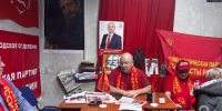 В Ленобласти доверенные лица кандидатов в губернаторы продолжают работу на избирательных участках - ЛенТВ24