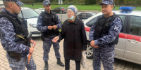 В Петербурге сотрудники Росгвардии помогли потерявшей память пенсионерке - Online47.Ru