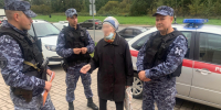 Росгвардейцы в Петербурге помогли потерявшей память пенсионерке - 47Channel.Ru
