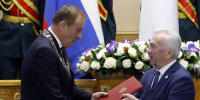 Александр Дрозденко принёс присягу и официально вступил в должность главы региона - Законодательное собрание ЛО