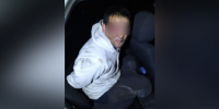 Нетрезвый парень крушил машины в Песочном - ЛенТВ24
