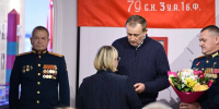 Александр Дрозденко вручил награды семьям погибших участников СВО - Единая Россия