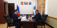 Александр Дрозденко обсудил с Игорем Руденей развитие портовой логистики - Online47.Ru