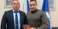 Виктор Гришкин получил медаль «За помощь фронту» - Единая Россия