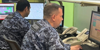 Петербуржец размахивал ножом и угрожал женщине на детской площадке - 47Channel.Ru