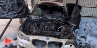 По факту поджога патрульного автомобиля в центре Петербурга возбуждено дело о теракте - ЛенТВ24