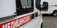 В Новосаратовке Mercedes срикошетил в ограждение после ДТП, водитель погиб - 47 новостей