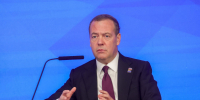 Медведев: Около 417 тысяч человек заключили контракт в 2025 году - 47 новостей