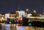 Петербург подготовился к Рождеству: Дворцовый и Троицкий мосты засияют в праздничной подсветке