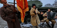 Фоторепортаж: в Кировске почтили память героев в 83-ю годовщину прорыва блокады Ленинграда - Online47.Ru