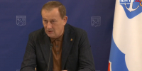 Александр Дрозденко рассказал, почему пресс-конференцию проводят в новой поликлинике в Кировске - ЛенТВ24