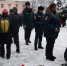 Сотрудники Леноблпожспаса почтили память героев на митинге в честь 82-й годовщины освобождения поселка Мга от оккупантов - Online47.Ru