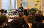 Сотрудники Леноблпожспаса проводят уроки для школьников о героизме пожарных в Великую Отечественную войну