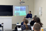Сотрудники Леноблпожспаса проводят уроки для школьников о героизме пожарных в Великую Отечественную войну