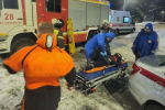 Со льда в Петербурге увезли мужчину с травмами. Его видели на мосту