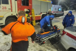 Со льда в Петербурге увезли мужчину с травмами. Его видели на мосту